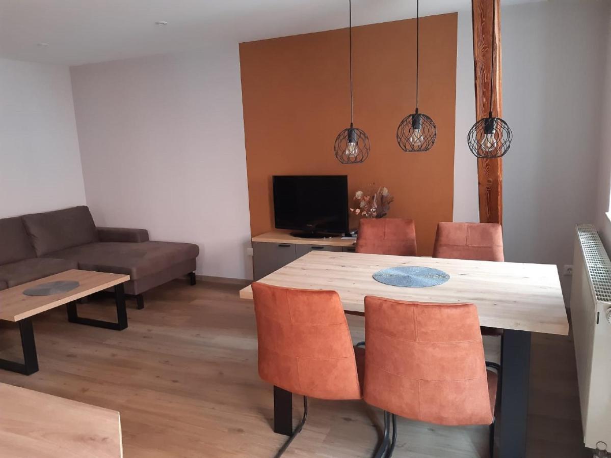 Appartement Weingut Engelhardt à Rottingen Extérieur photo
