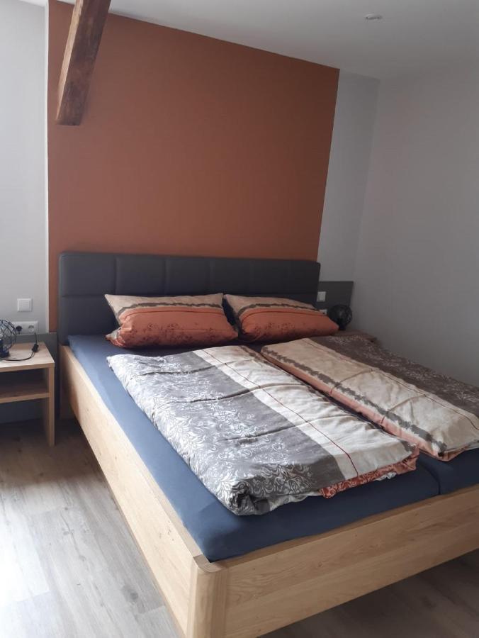 Appartement Weingut Engelhardt à Rottingen Extérieur photo